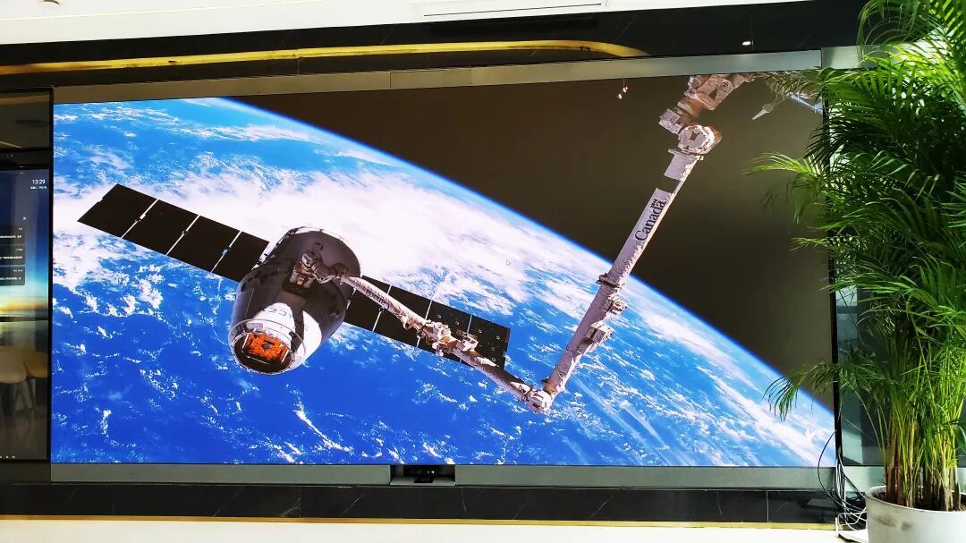 Latest company case about Ultra-fine pitch LEDs are reshaping the visual experience of executive meeting rooms.