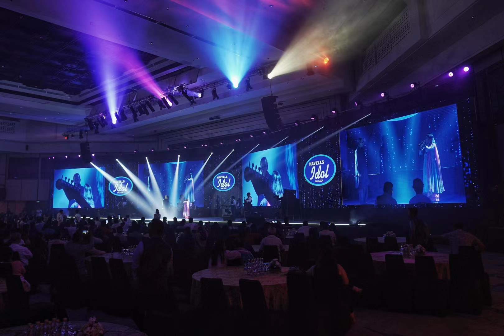 Latest company case about Fine-Pitch Ultra-HD Image Quality, Ideal for Close-Range Commercial Viewing